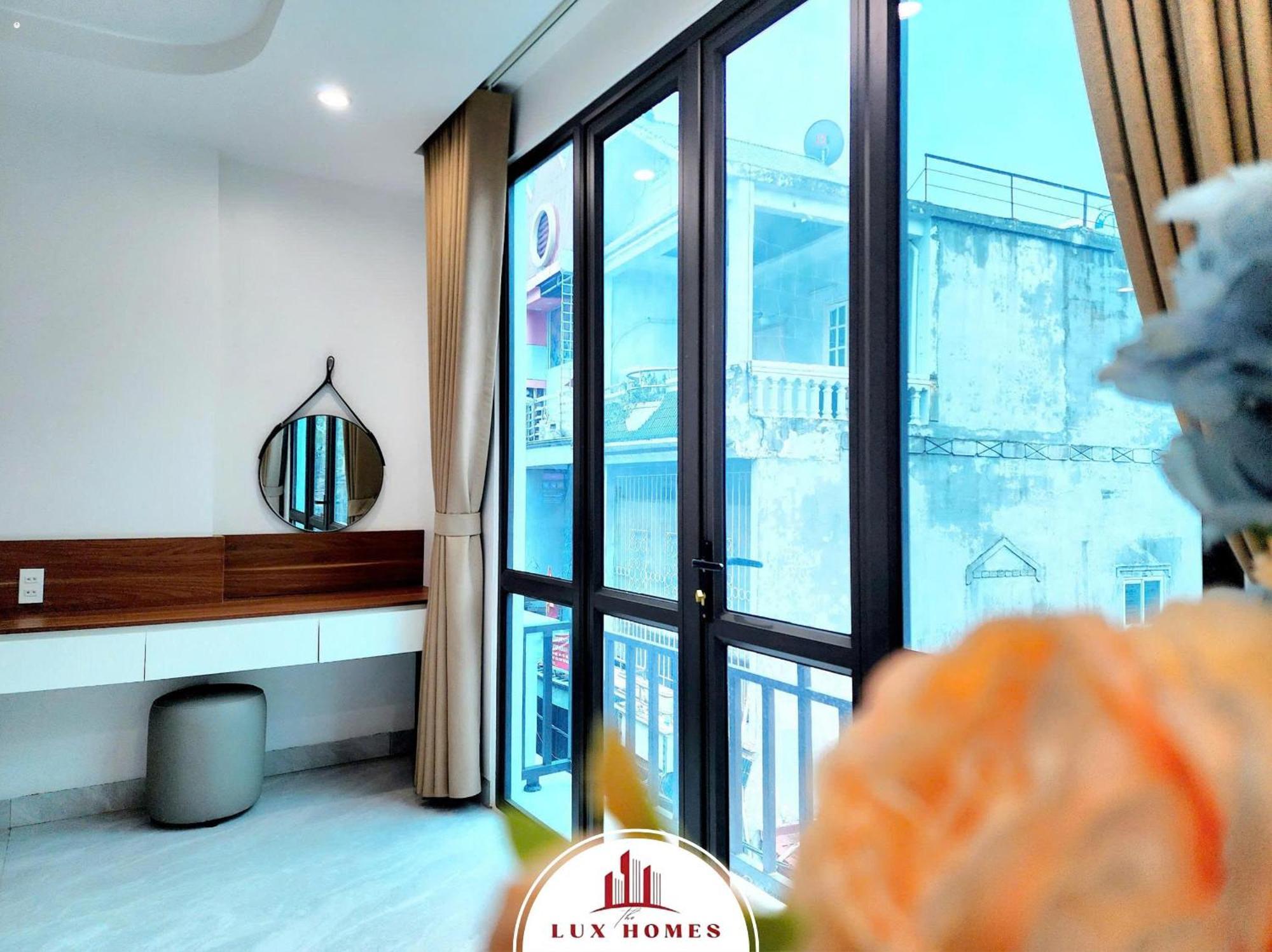 The Luxhomes Apartments 231 Van Cao Hai Phong Exterior photo