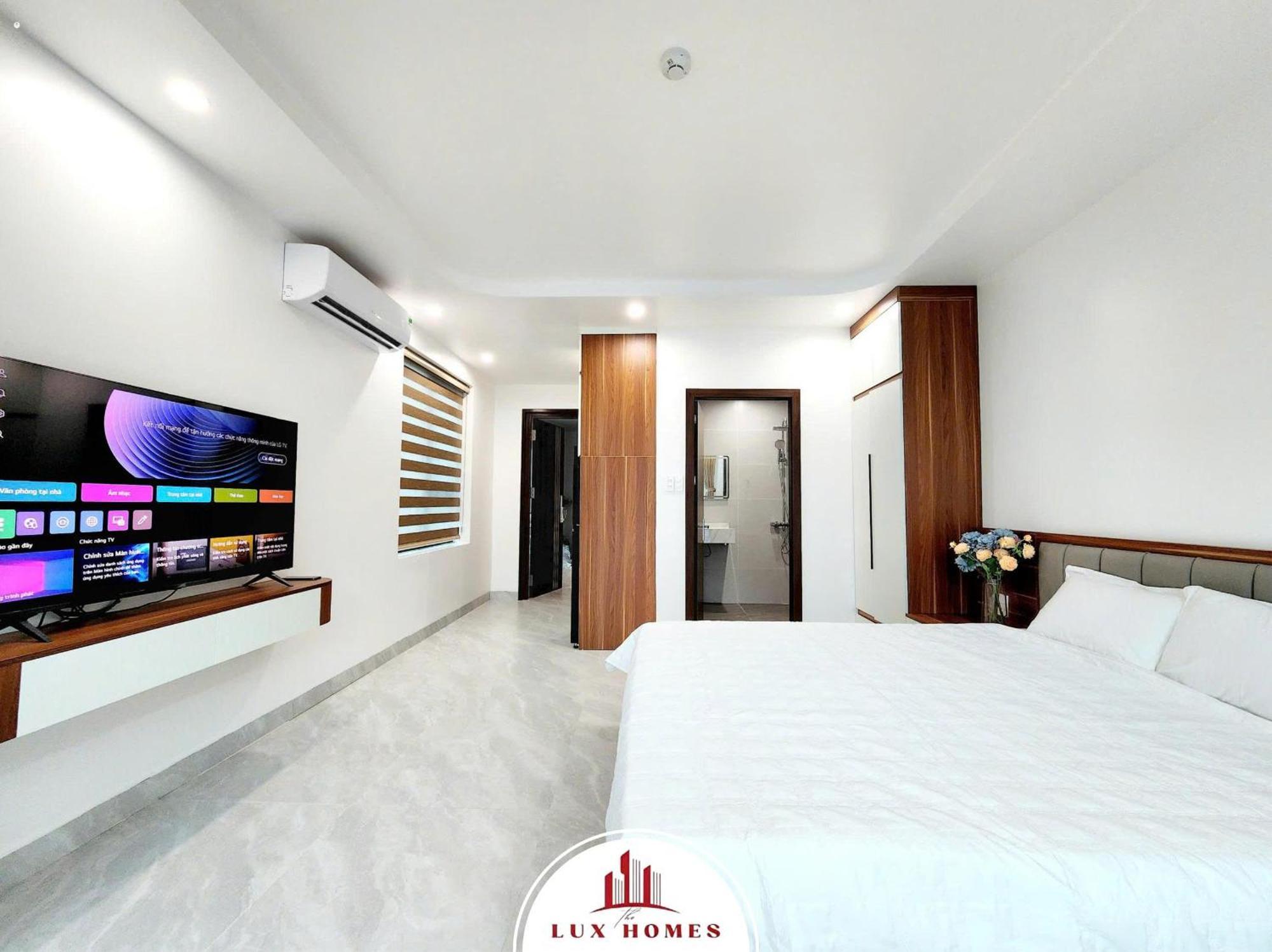 The Luxhomes Apartments 231 Van Cao Hai Phong Exterior photo